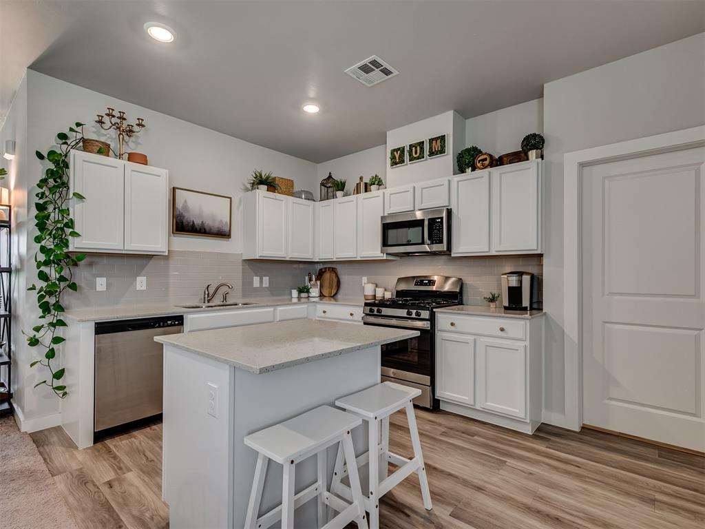 13056 Mannington Road Property Photo 4
