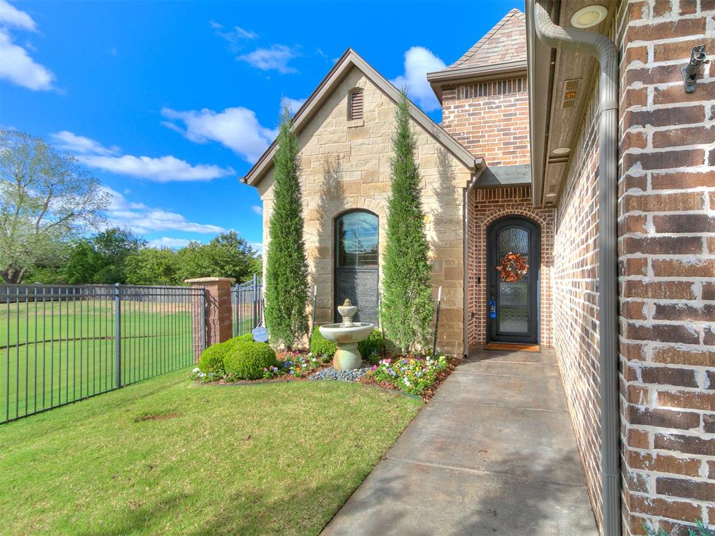 2617 Semillon Way Property Photo 3