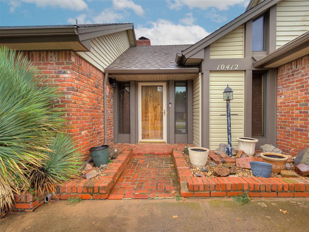 10412 Hallmark Circle Property Photo 1
