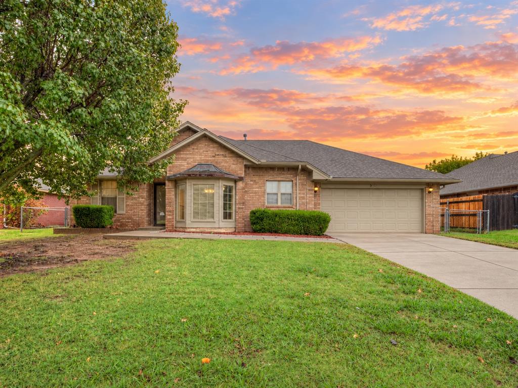 2517 Bellaire Drive Property Photo 1