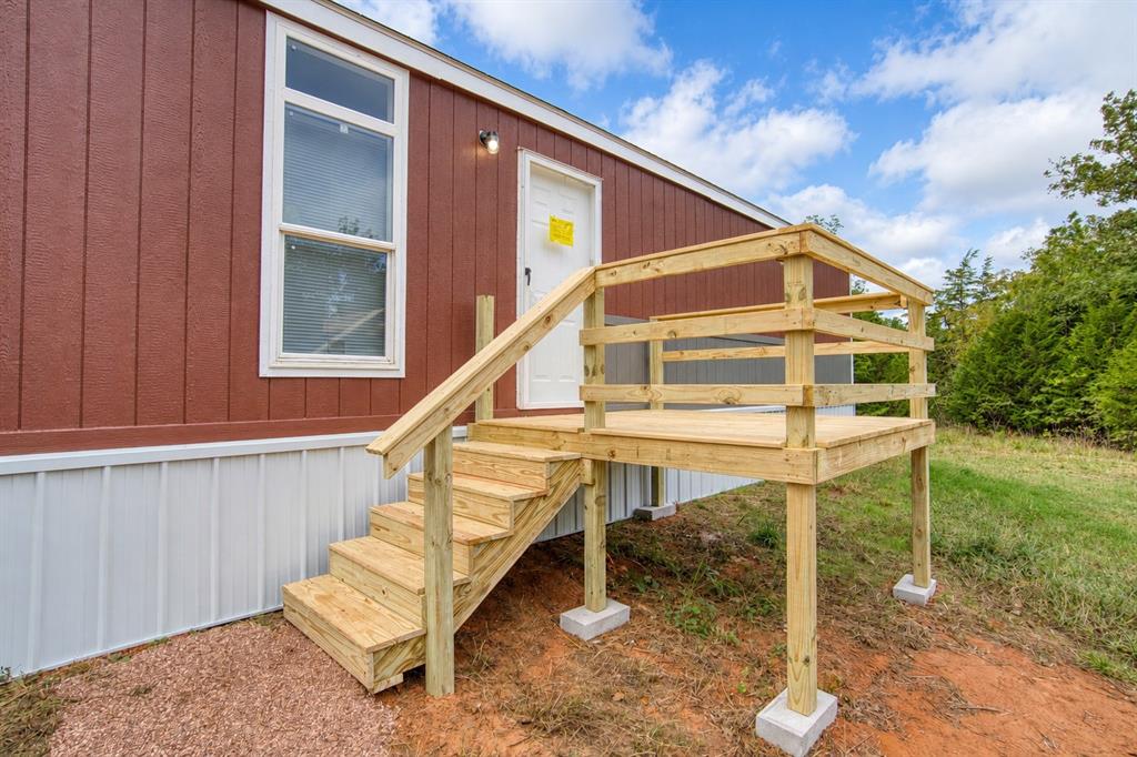 332707 E Caprock Drive Property Photo 4