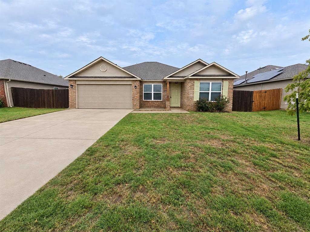 525 W Ava Drive Property Photo 1