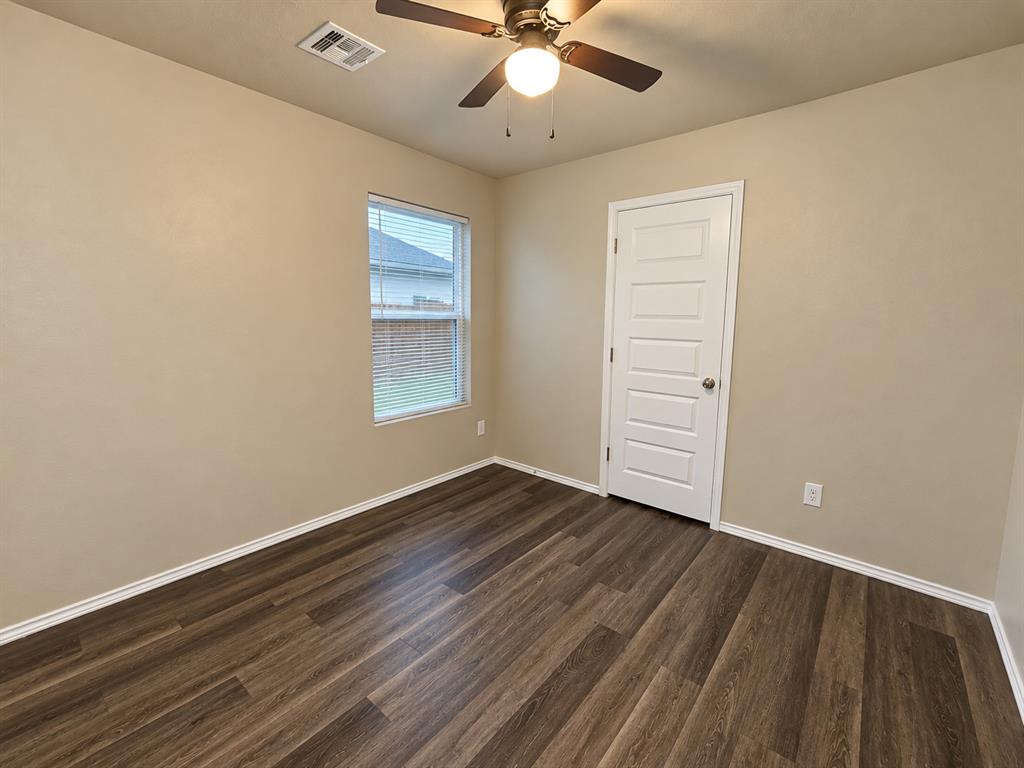 525 W Ava Drive Property Photo 12