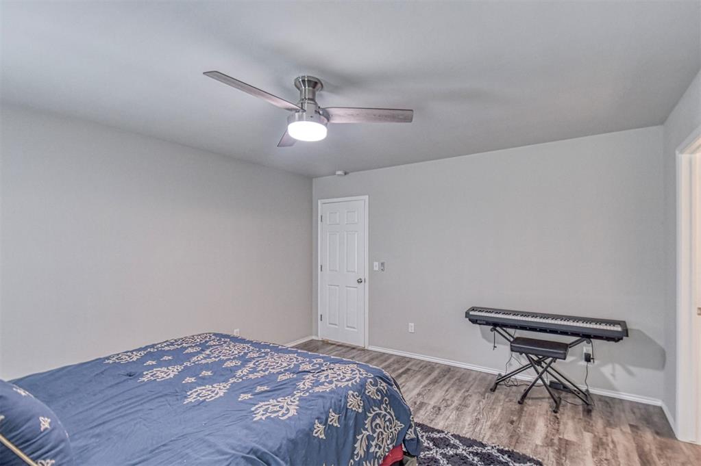 311 Waterside Drive Property Photo 17