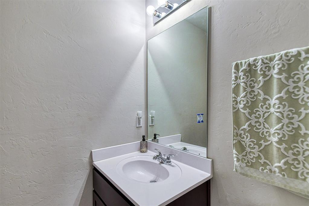 311 Waterside Drive Property Photo 24