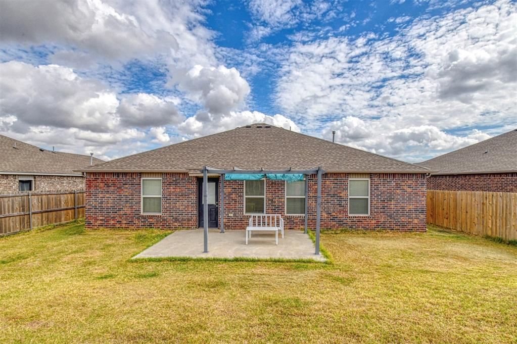 311 Waterside Drive Property Photo 30