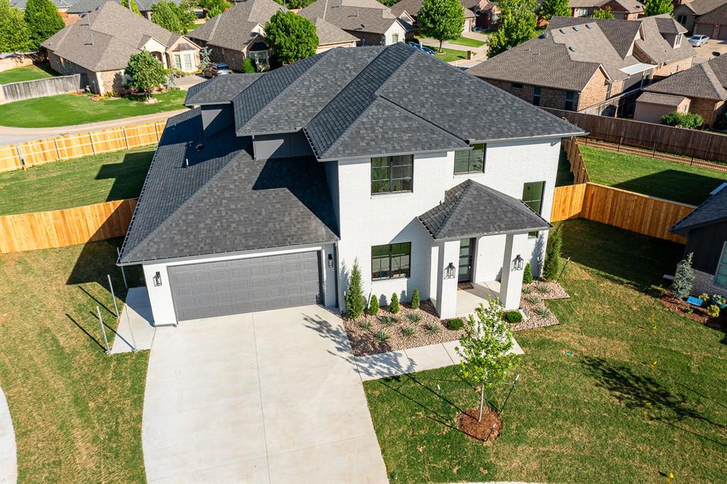 12704 Cobblestone Curve Road Property Photo 1