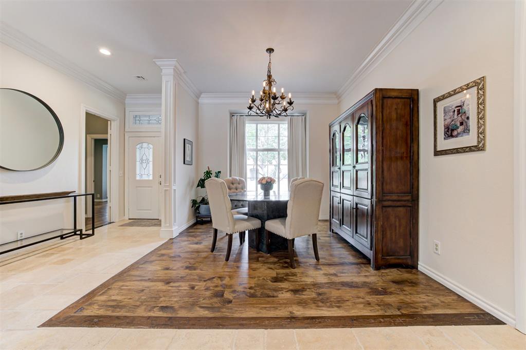 704 Glenridge Drive Property Photo 6