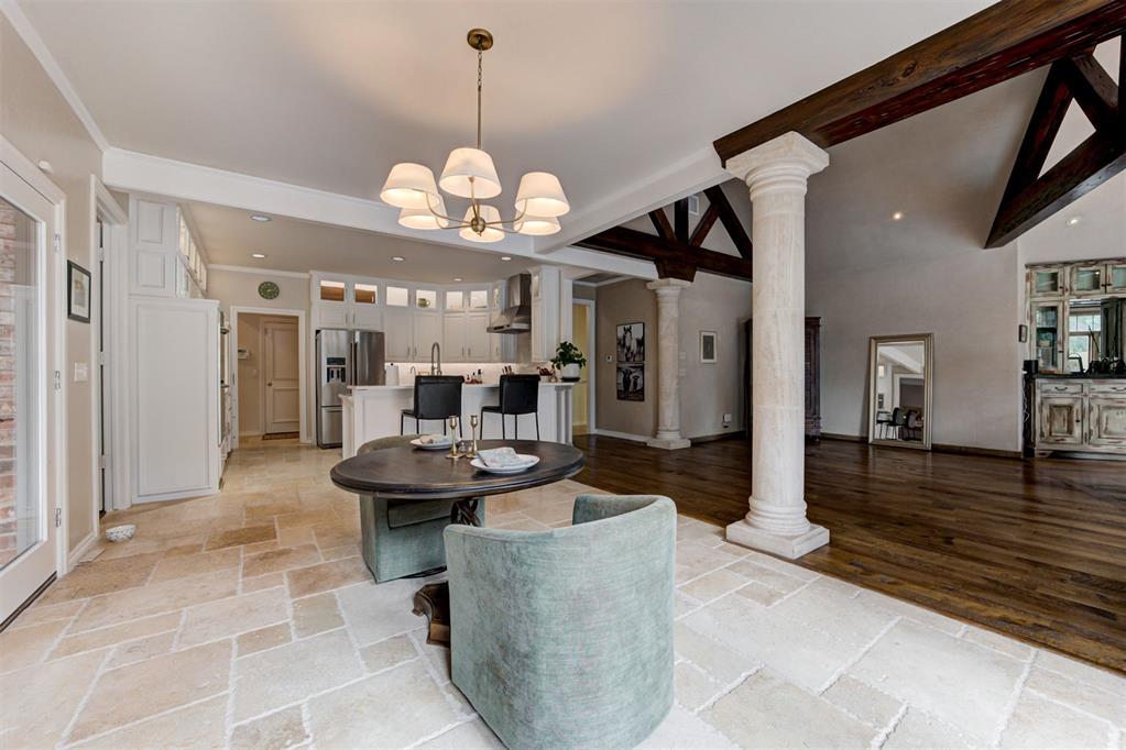 704 Glenridge Drive Property Photo 13