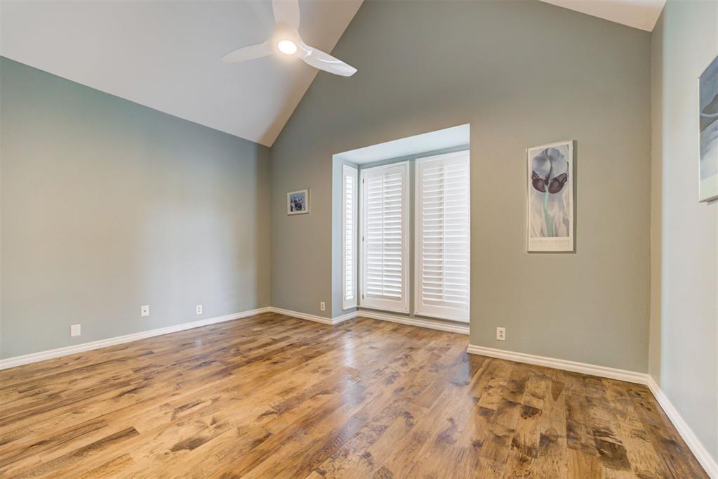 704 Glenridge Drive Property Photo 29
