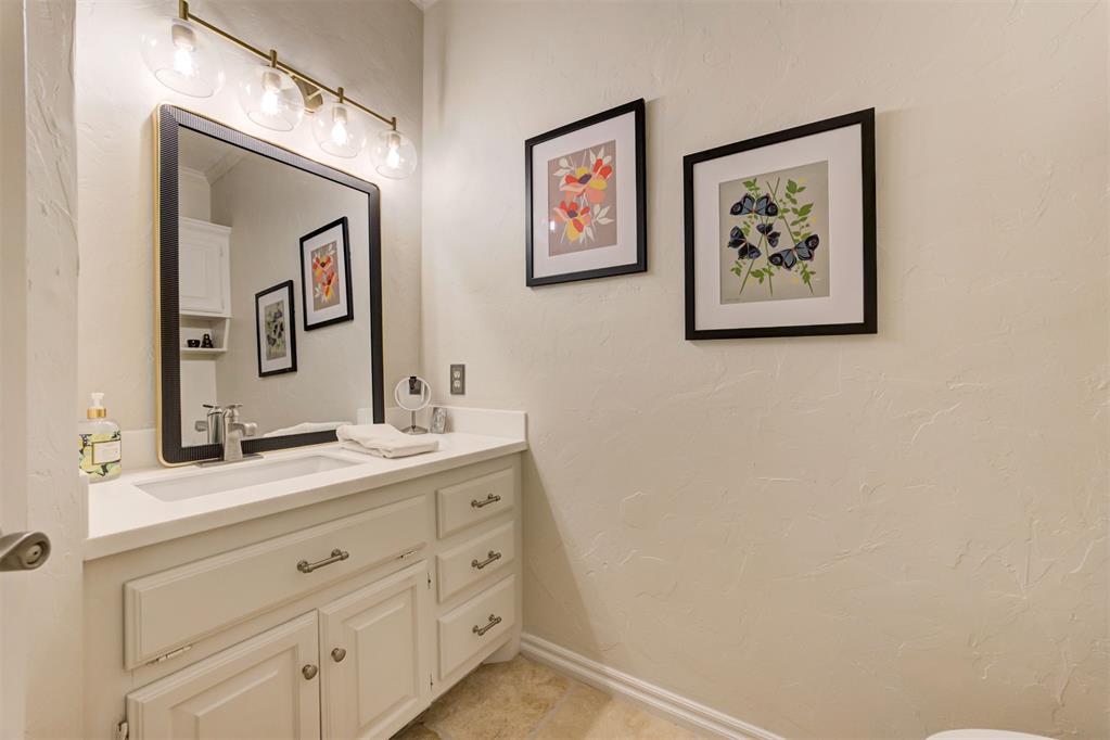 704 Glenridge Drive Property Photo 37