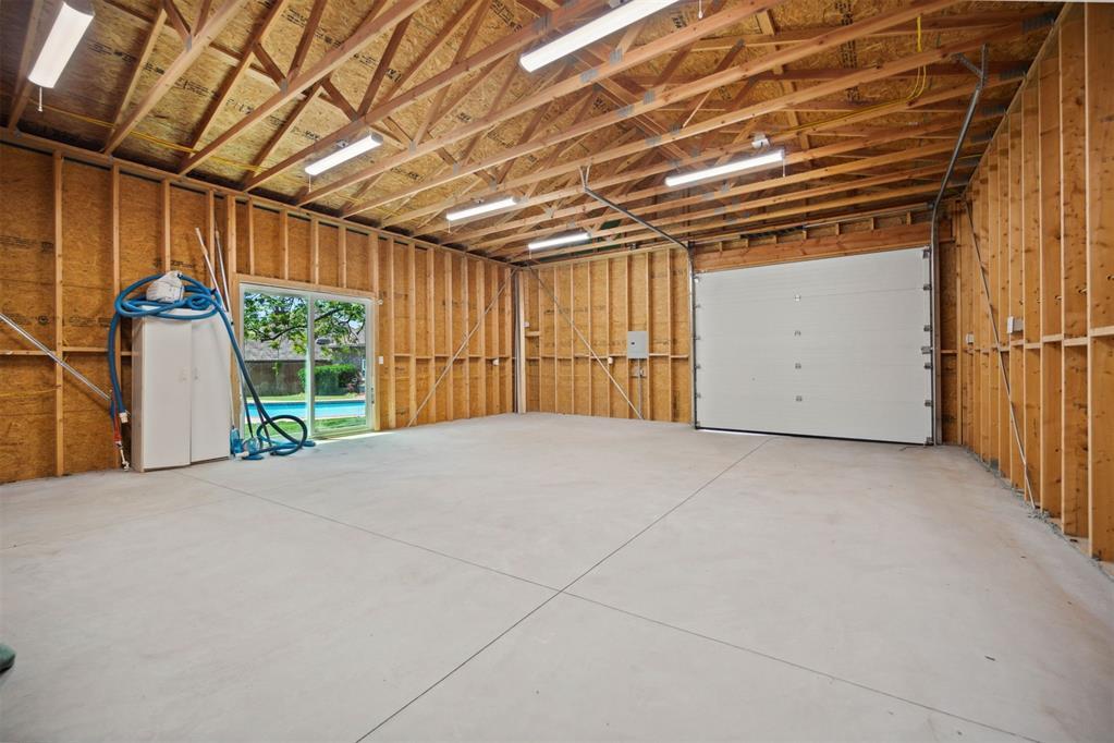704 Glenridge Drive Property Photo 41