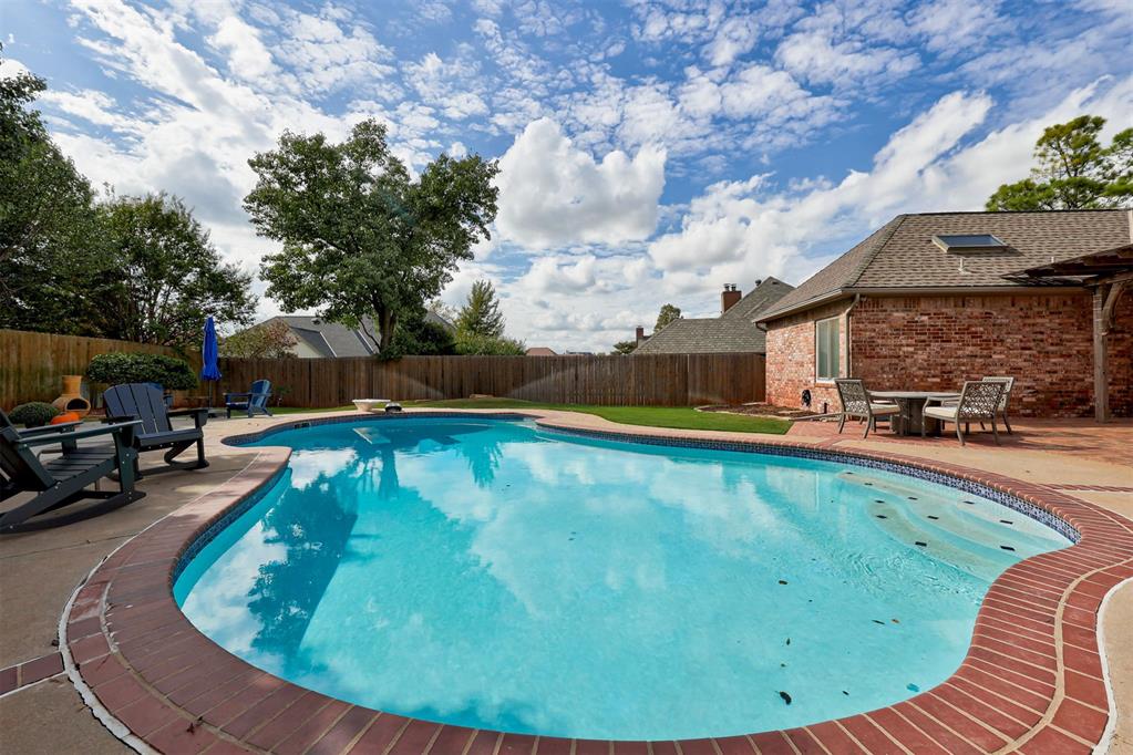 704 Glenridge Drive Property Photo 42