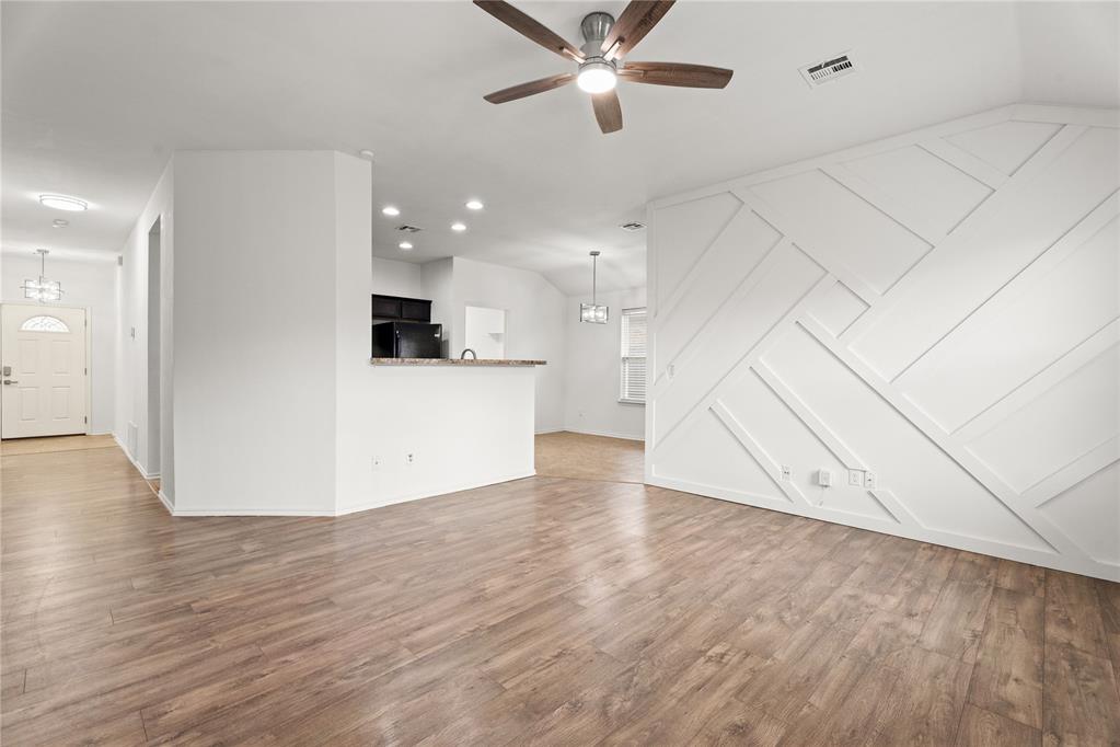 9216 Nw 71st Street Property Photo 1