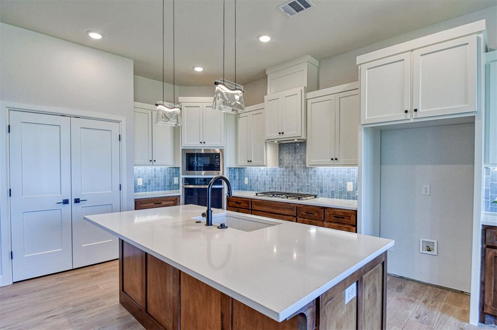 3601 Buckingham Drive Property Photo 10