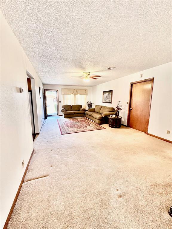 612 9th Street Property Photo 5