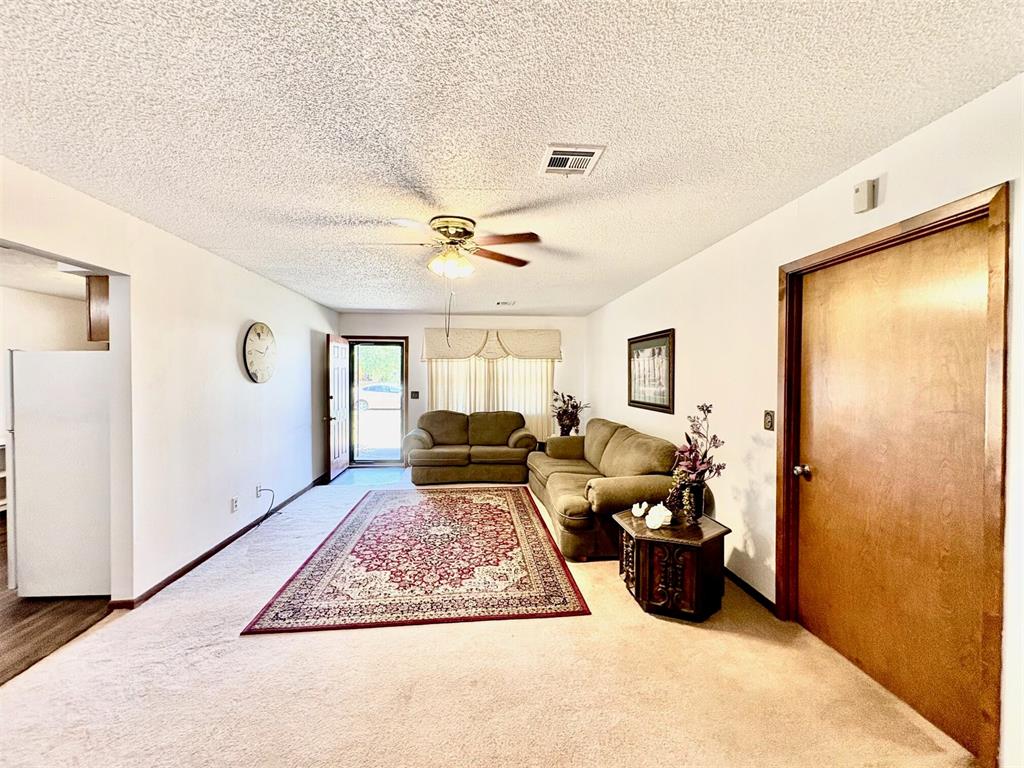 612 9th Street Property Photo 6