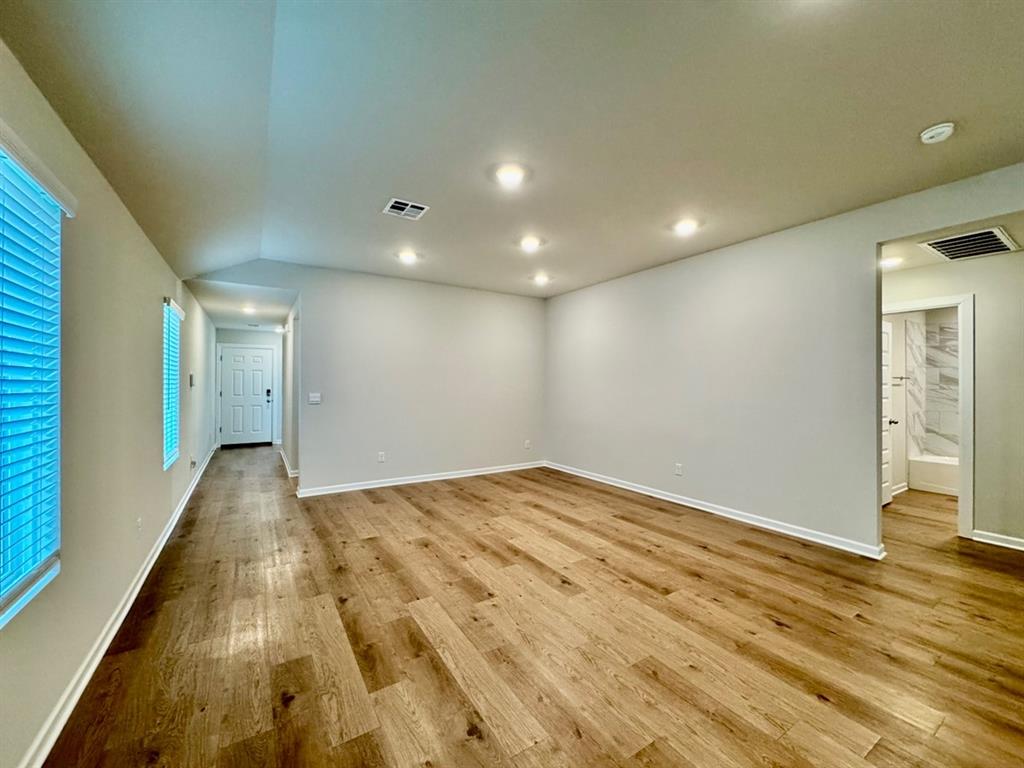 612 Ne 107th Street Property Photo 7