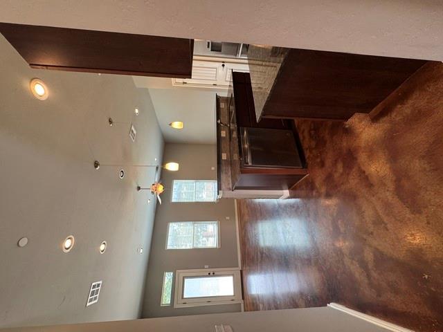 587 S Fretz Avenue Property Photo 1