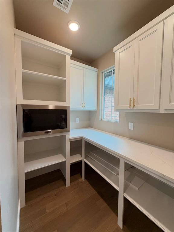 21188 Reserve Circle Property Photo 7