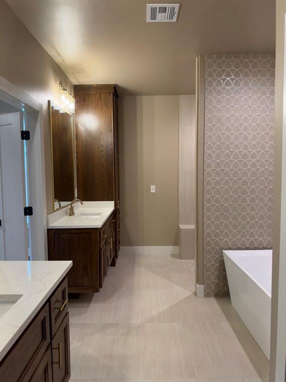 21188 Reserve Circle Property Photo 24