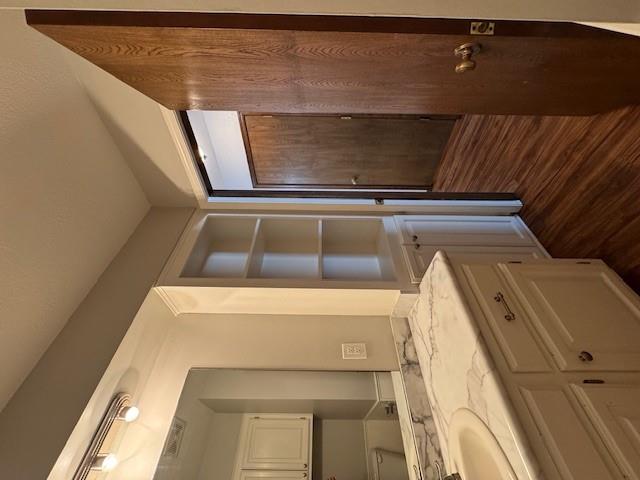 2913 Village Circle Property Photo 9