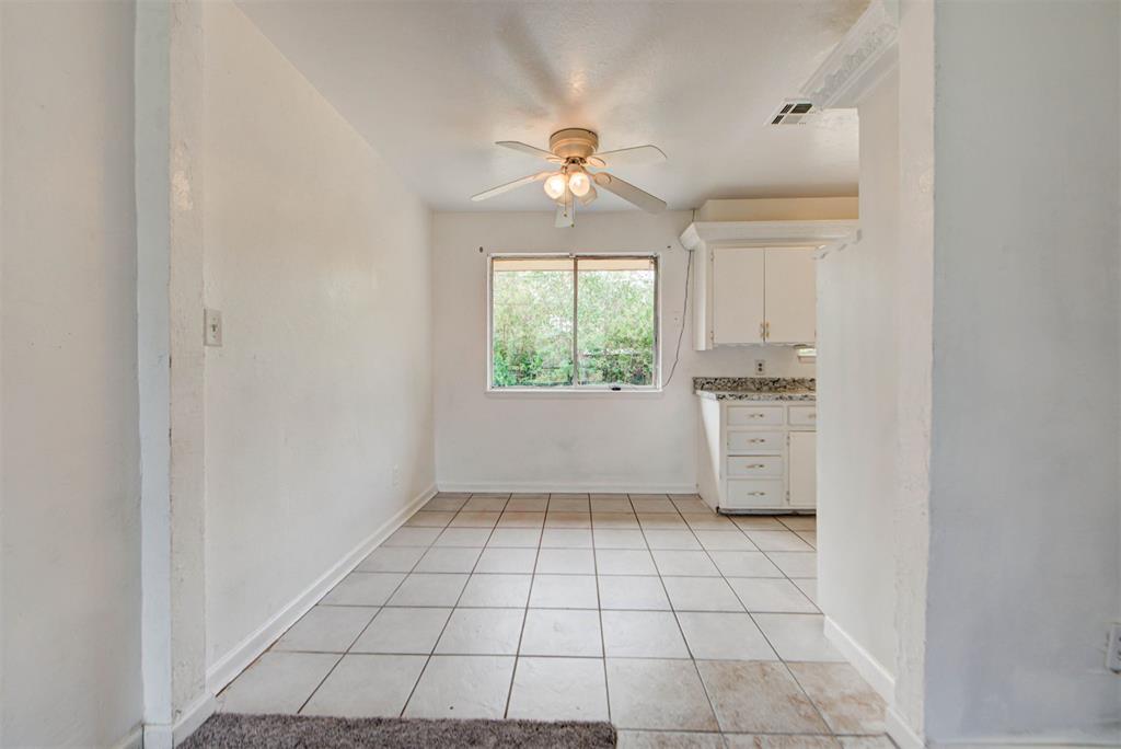 744 Nw 1st Street Property Photo 7