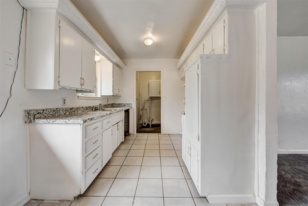744 Nw 1st Street Property Photo 10