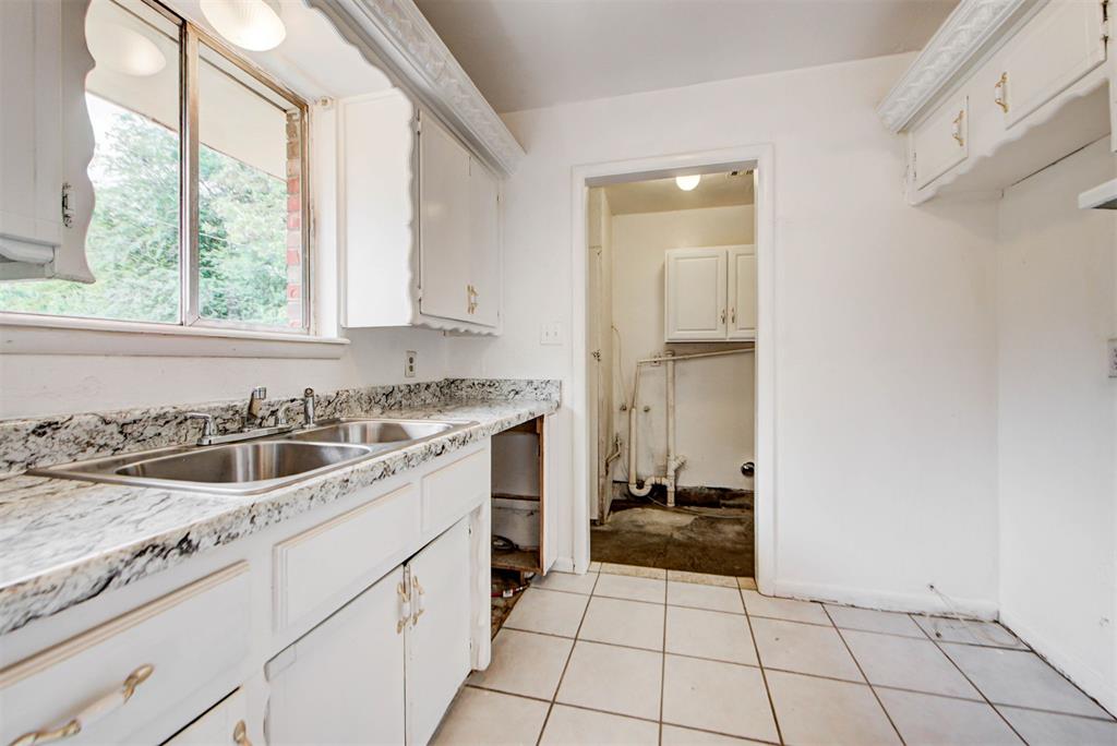 744 Nw 1st Street Property Photo 13