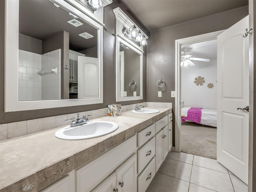 1816 Apache Trail Property Photo 37
