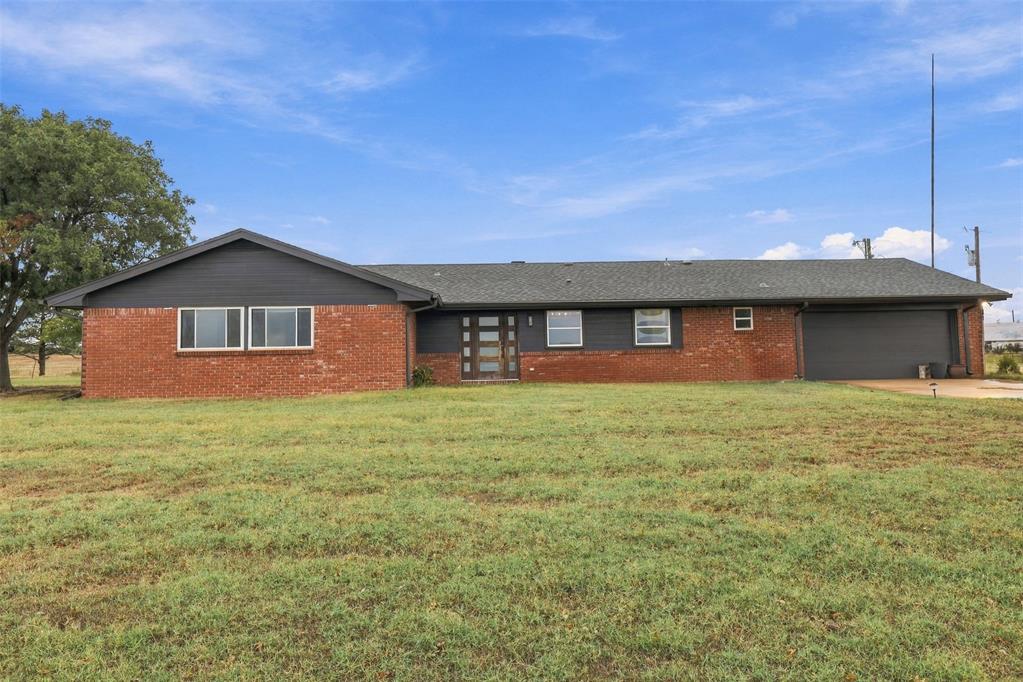 2457 Barrington Property Photo 1