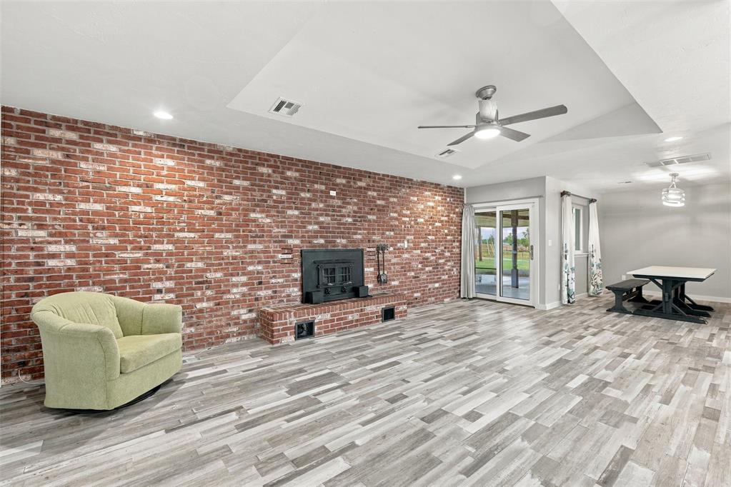 2457 Barrington Property Photo 5