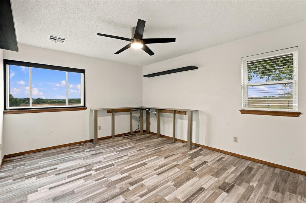 2457 Barrington Property Photo 20
