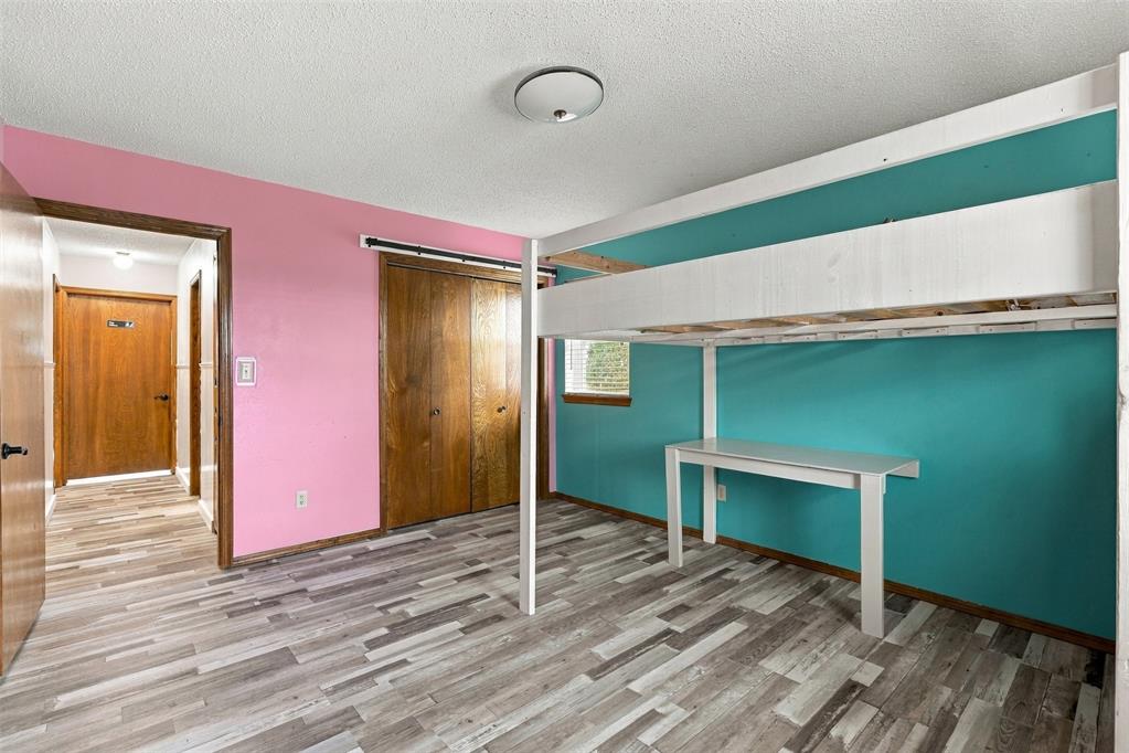 2457 Barrington Property Photo 23