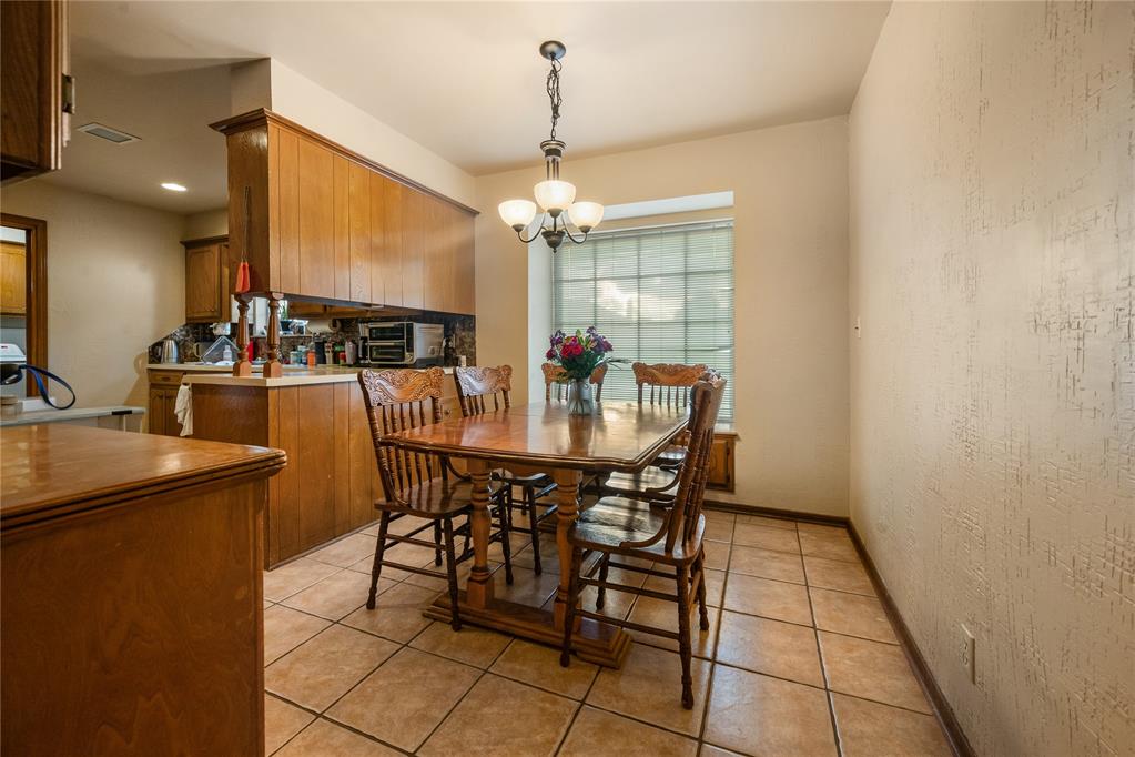 1816 N Lincoln Avenue Property Photo 5