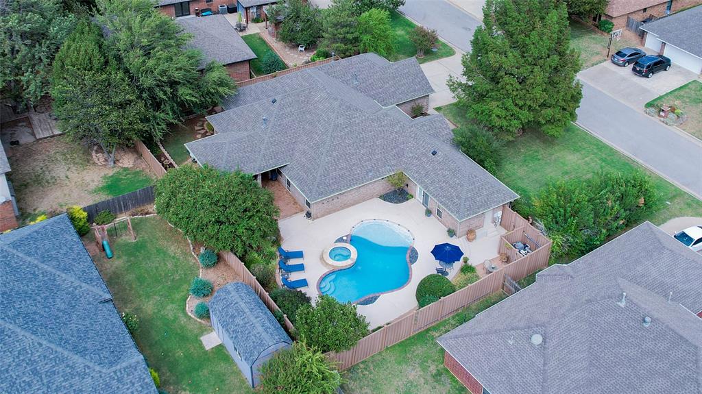 407 Tumbleweed Road Property Photo 18
