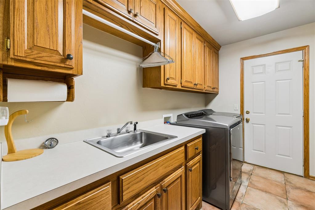 407 Tumbleweed Road Property Photo 46