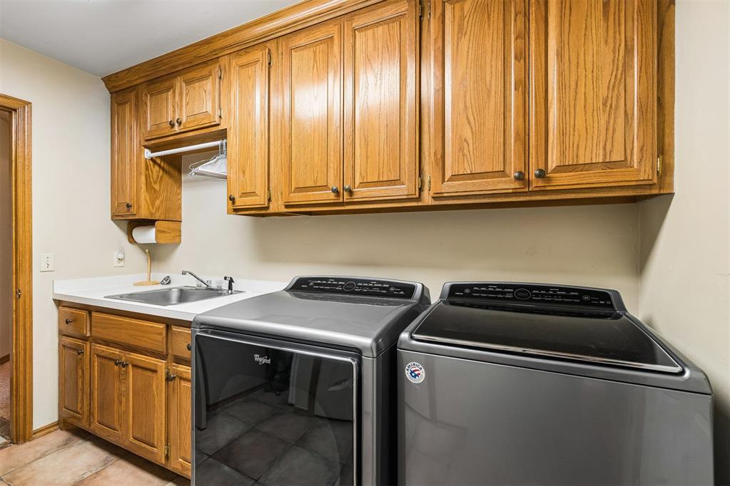 407 Tumbleweed Road Property Photo 47