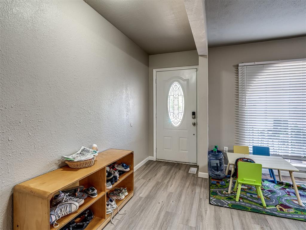10901 N Villa Avenue Property Photo 5