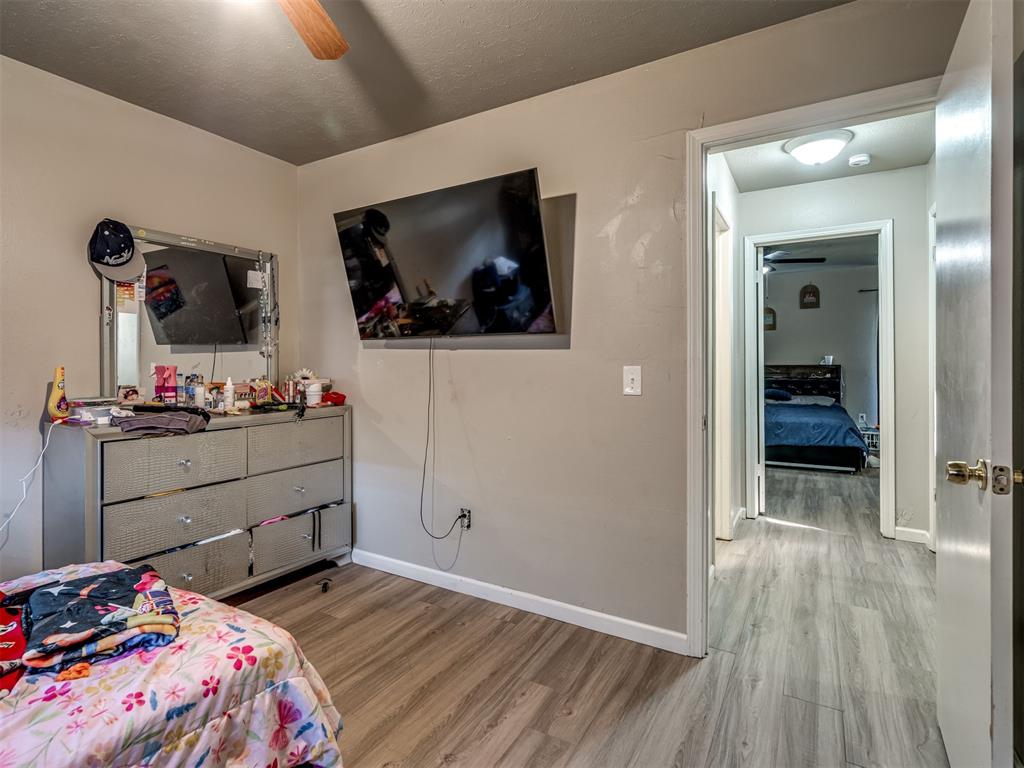 10901 N Villa Avenue Property Photo 32