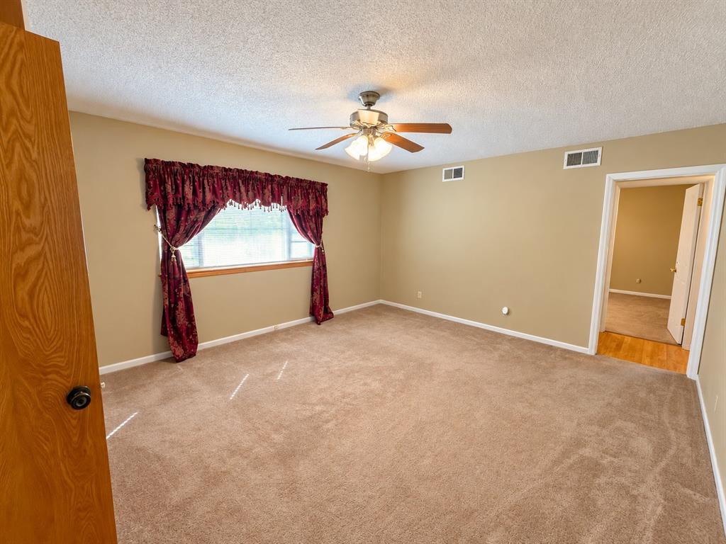 205 S Highland Drive Property Photo 15