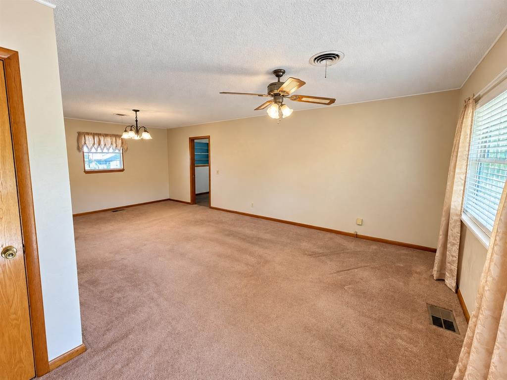 205 S Highland Drive Property Photo 16