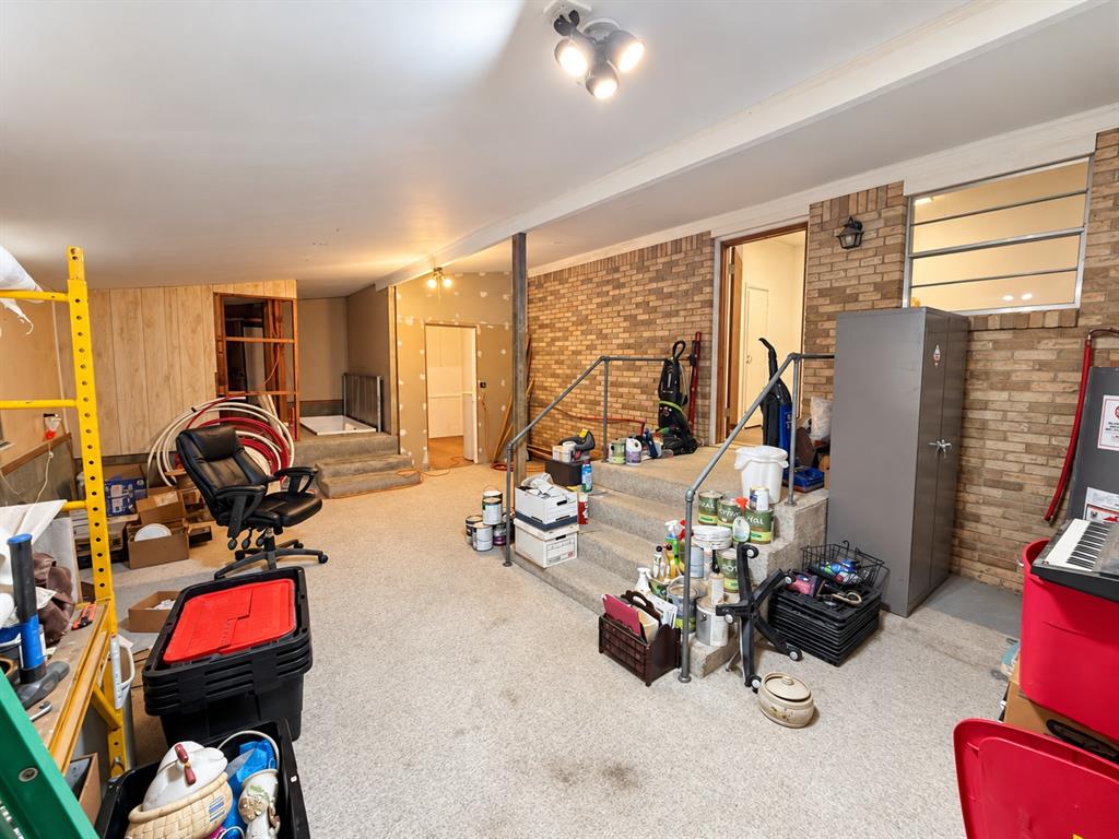 205 S Highland Drive Property Photo 23
