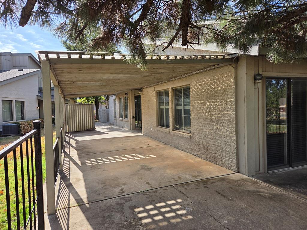 9915 Hefner Village Place Property Photo 6