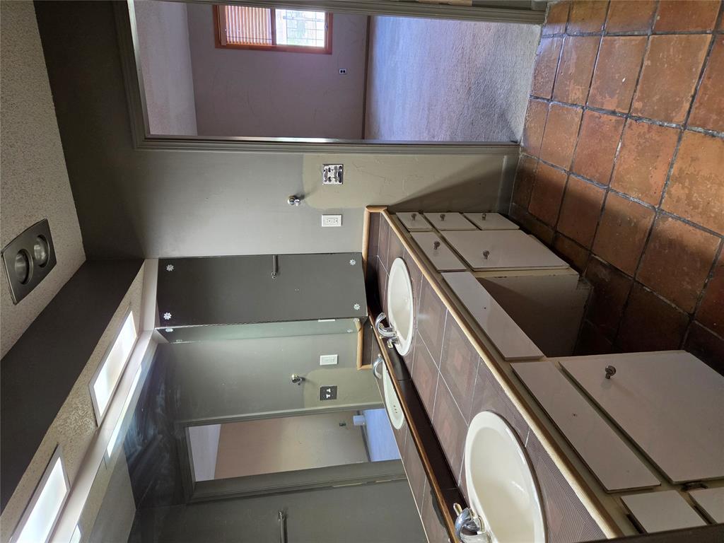 9915 Hefner Village Place Property Photo 21