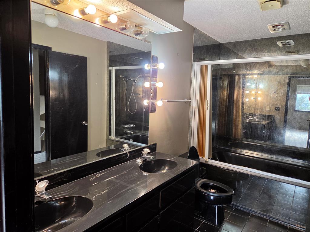 9915 Hefner Village Place Property Photo 45
