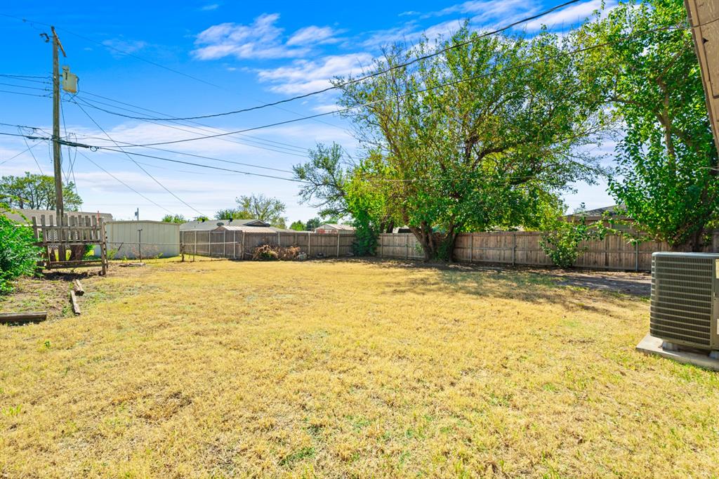 852 Nw 9th Street Property Photo 6