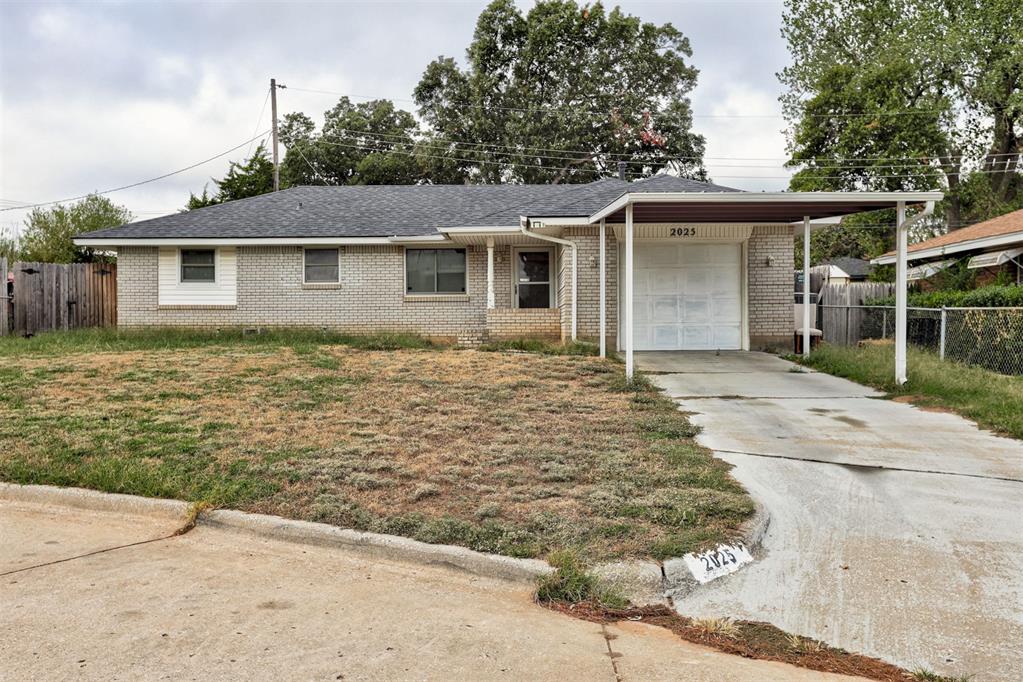 2025 Albert Drive Property Photo 1