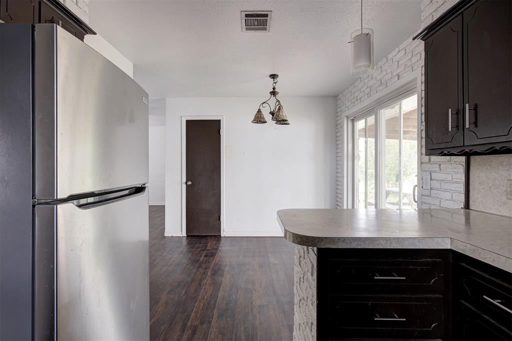 2025 Albert Drive Property Photo 19