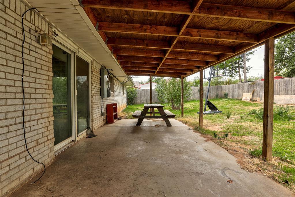 2025 Albert Drive Property Photo 35